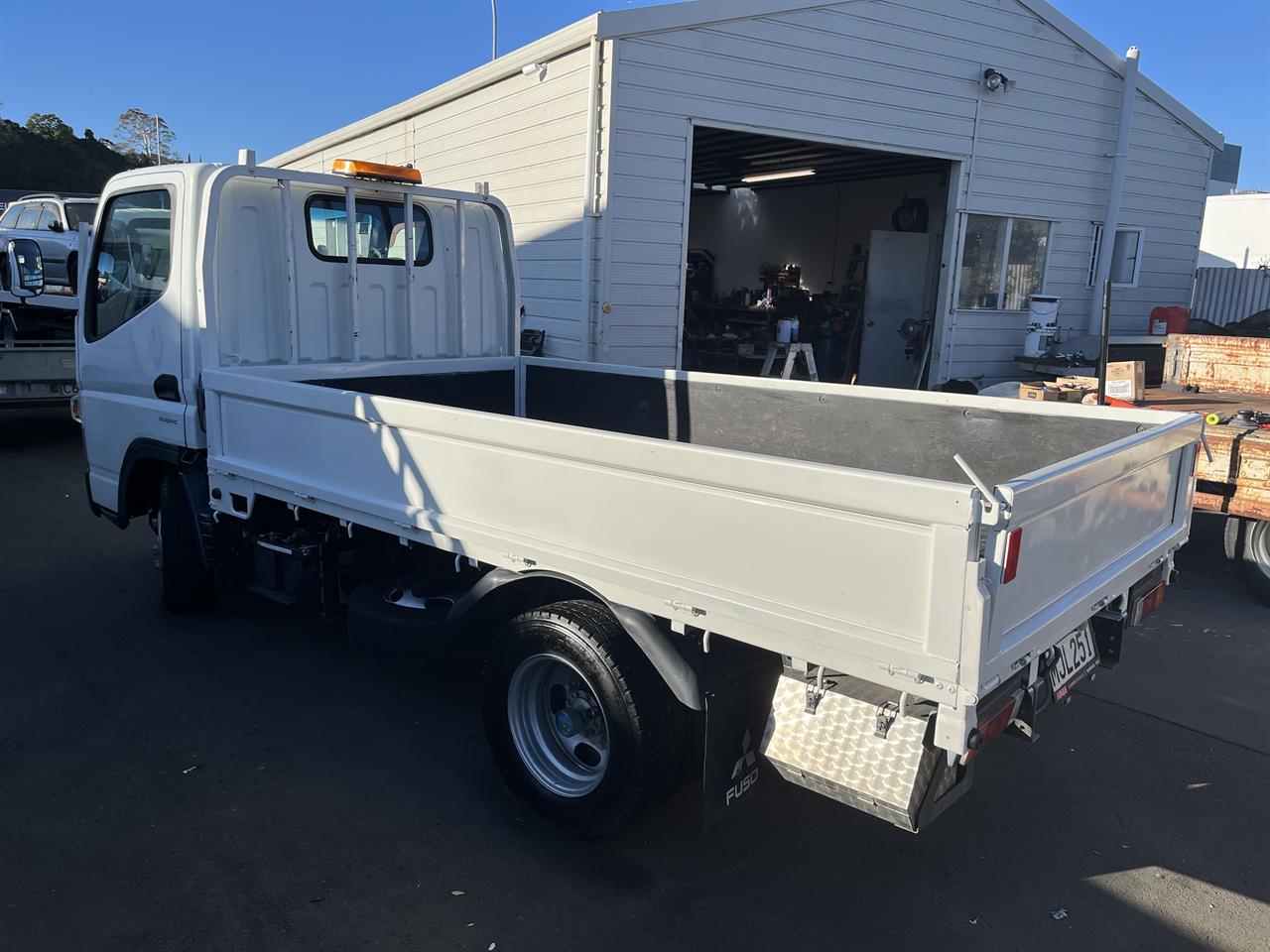 2013 Mitsubishi Canter