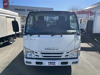 2015 Isuzu ELF - Thumbnail