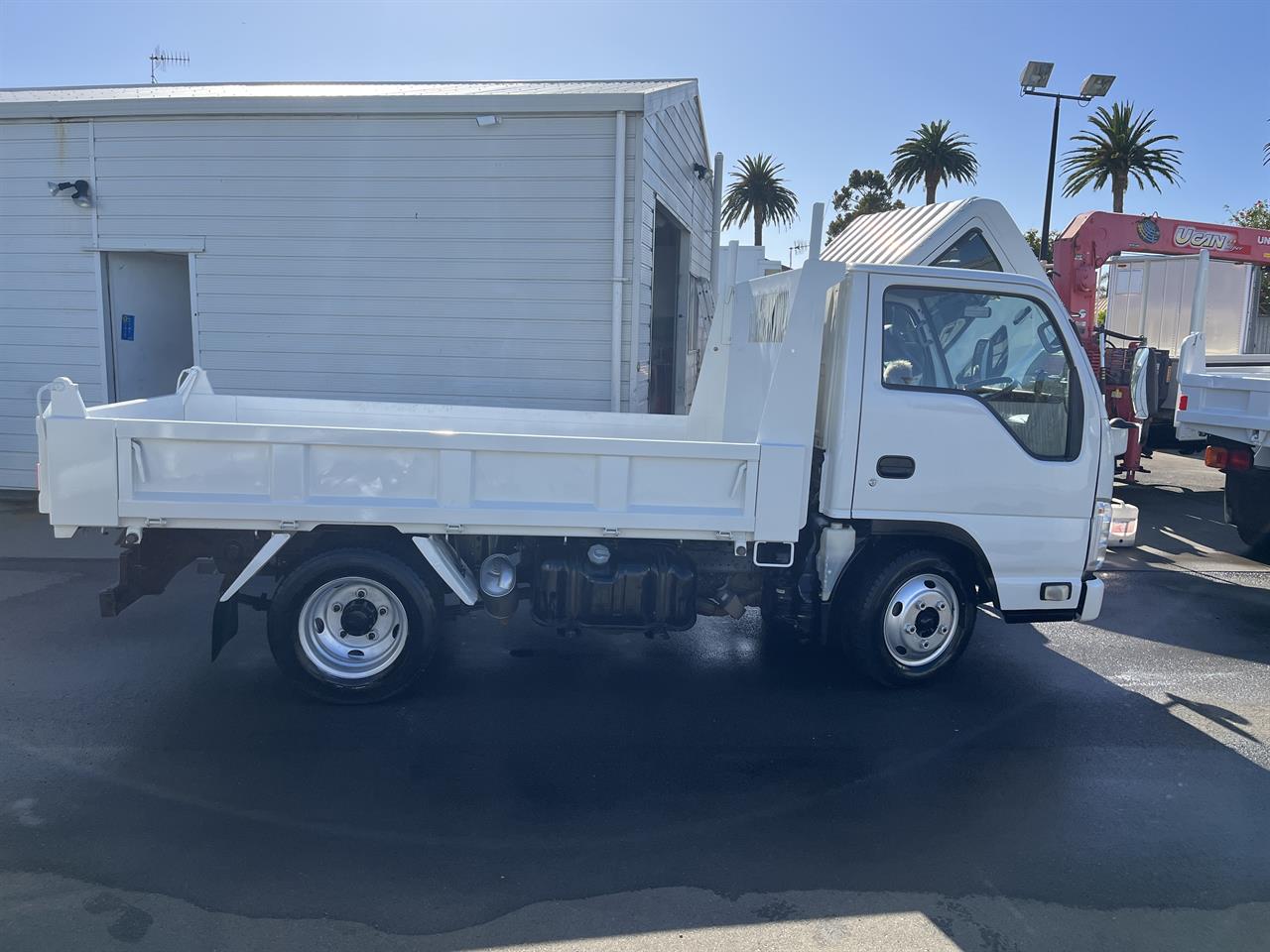 2013 Isuzu ELF