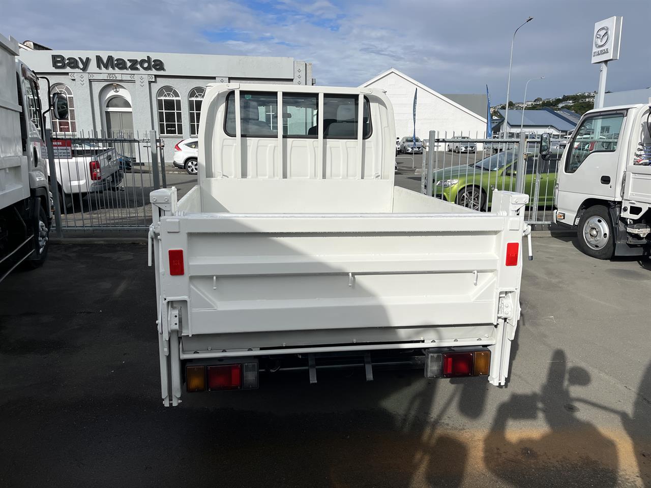 2018 Isuzu ELF