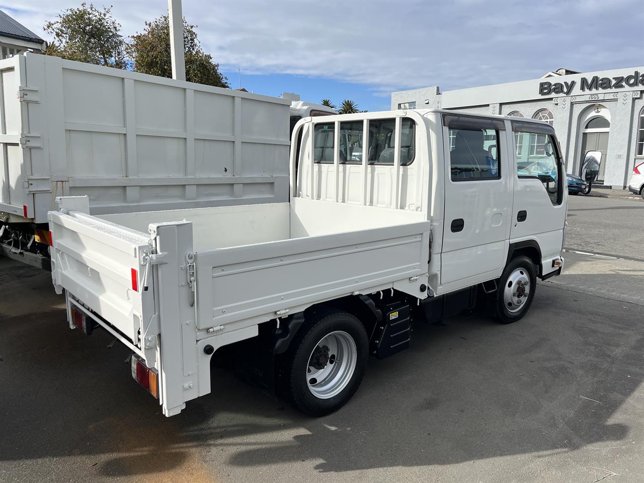 2018 Isuzu ELF